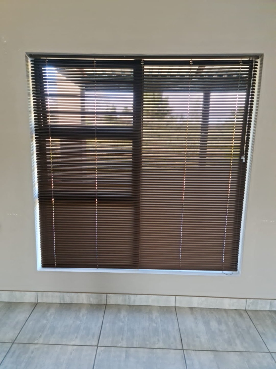 To Let 2 Bedroom Property for Rent in Albertinia Western Cape